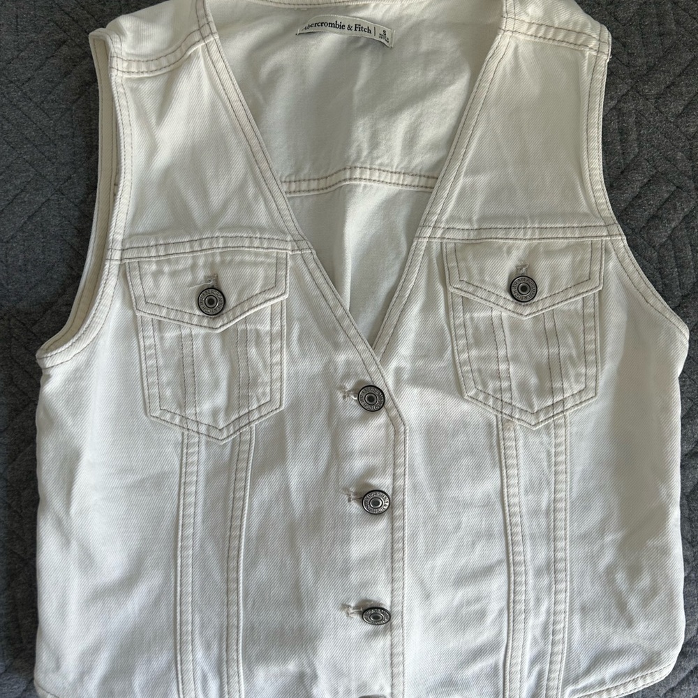 Abercrombie & Fitch Cream Top